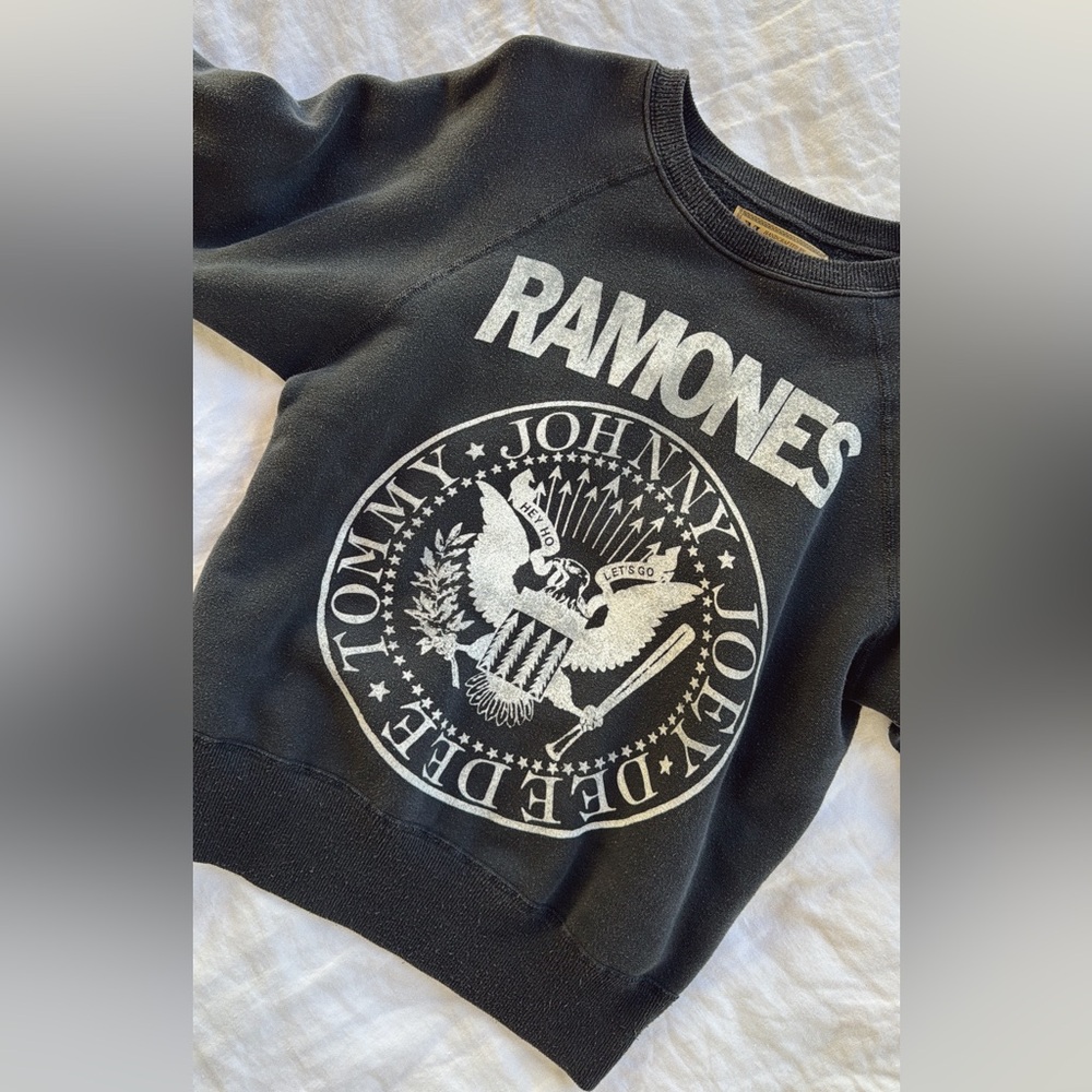 MadeWorn The Ramones Sweatshirt Black Fade size small - Picture 4 of 5